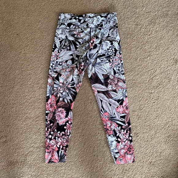 Calvin Klein leggings - Picture 2 of 4